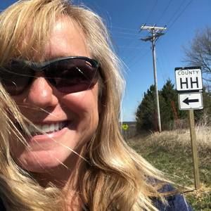 Meet your Posher, Holli